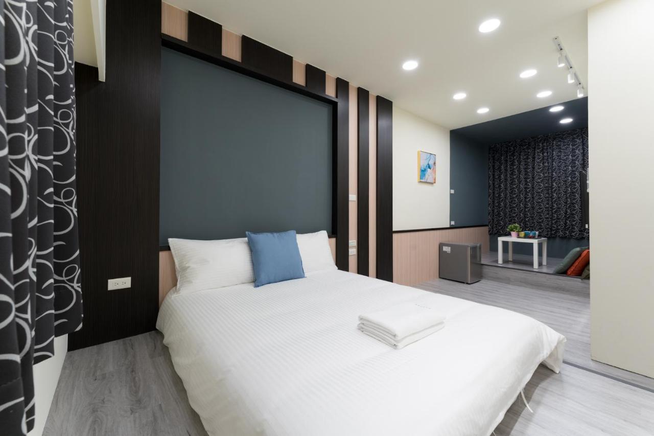Reise Guesthouse 喜遊旅宿 ゲストハウス 旅マニア Tainan Exterior foto