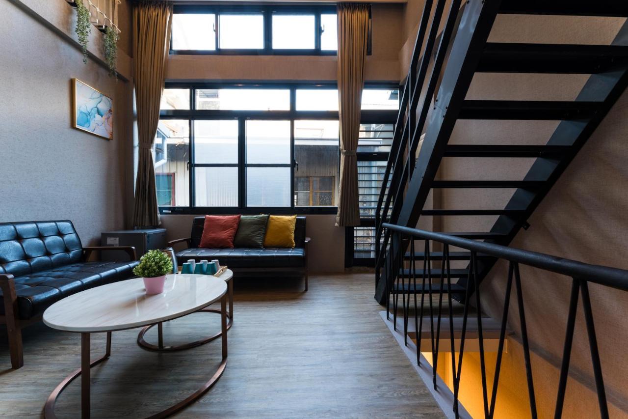 Reise Guesthouse 喜遊旅宿 ゲストハウス 旅マニア Tainan Exterior foto